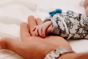 RUTA DE ATENCION INTEGRAL A LA MATERNIDAD Y PATERNIDAD